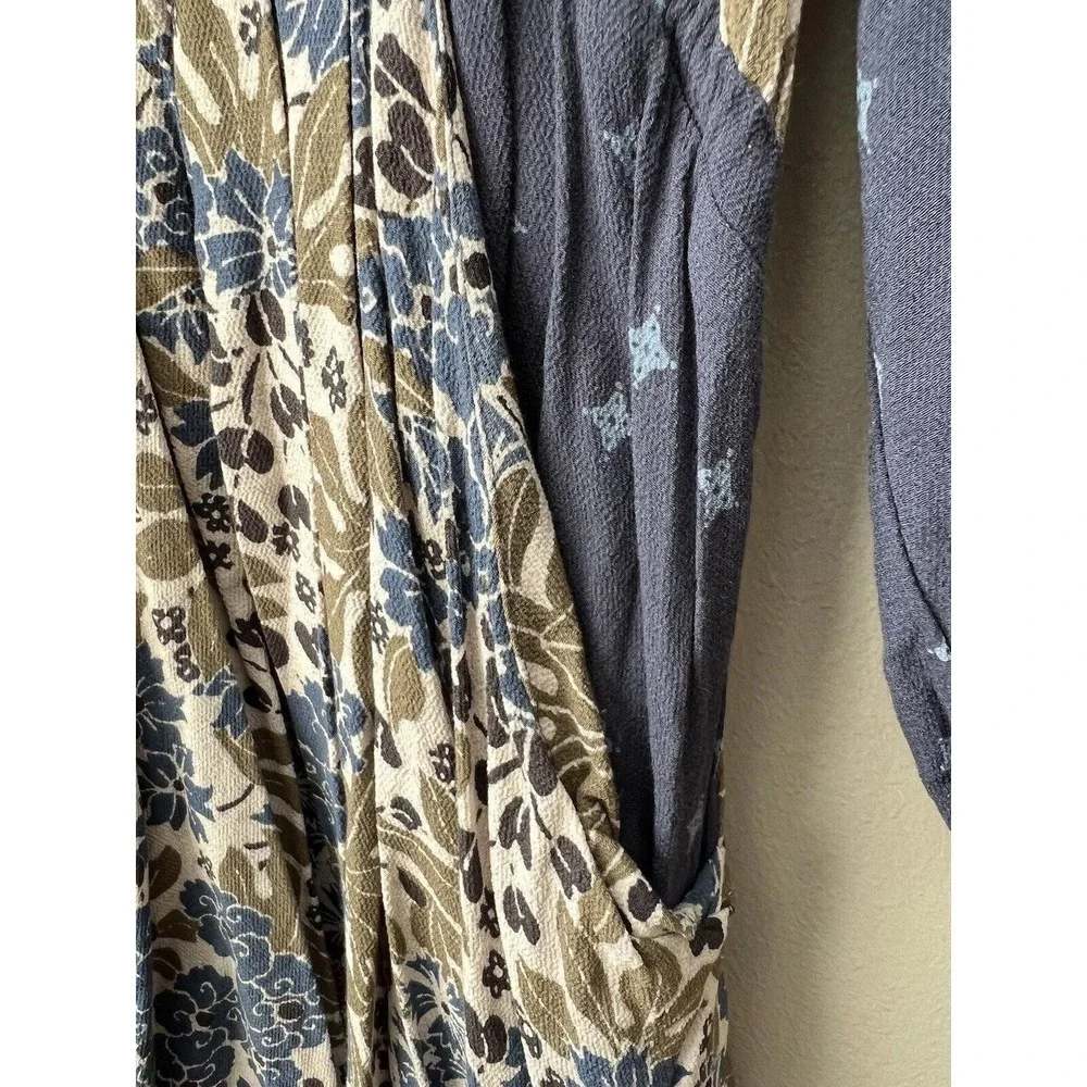 Free People Dress Womens XS Blue Floral Boho‎ Mini Babydoll Rayon Pockets V-Neck